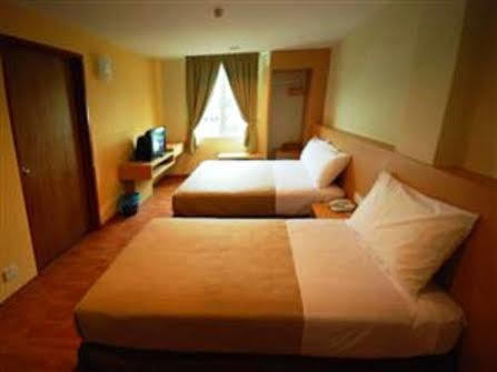 906 Hotel Batu Berendam Малакка Экстерьер фото